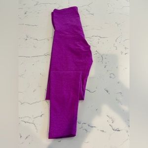 Beyond Yoga (Beyond the Bump) Spacedye Midi Maternity Leggings (M), magenta